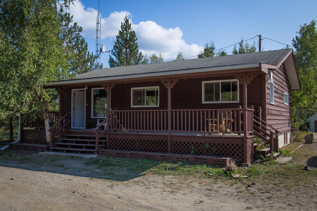 Bedrock Motel Mayo Exterior photo